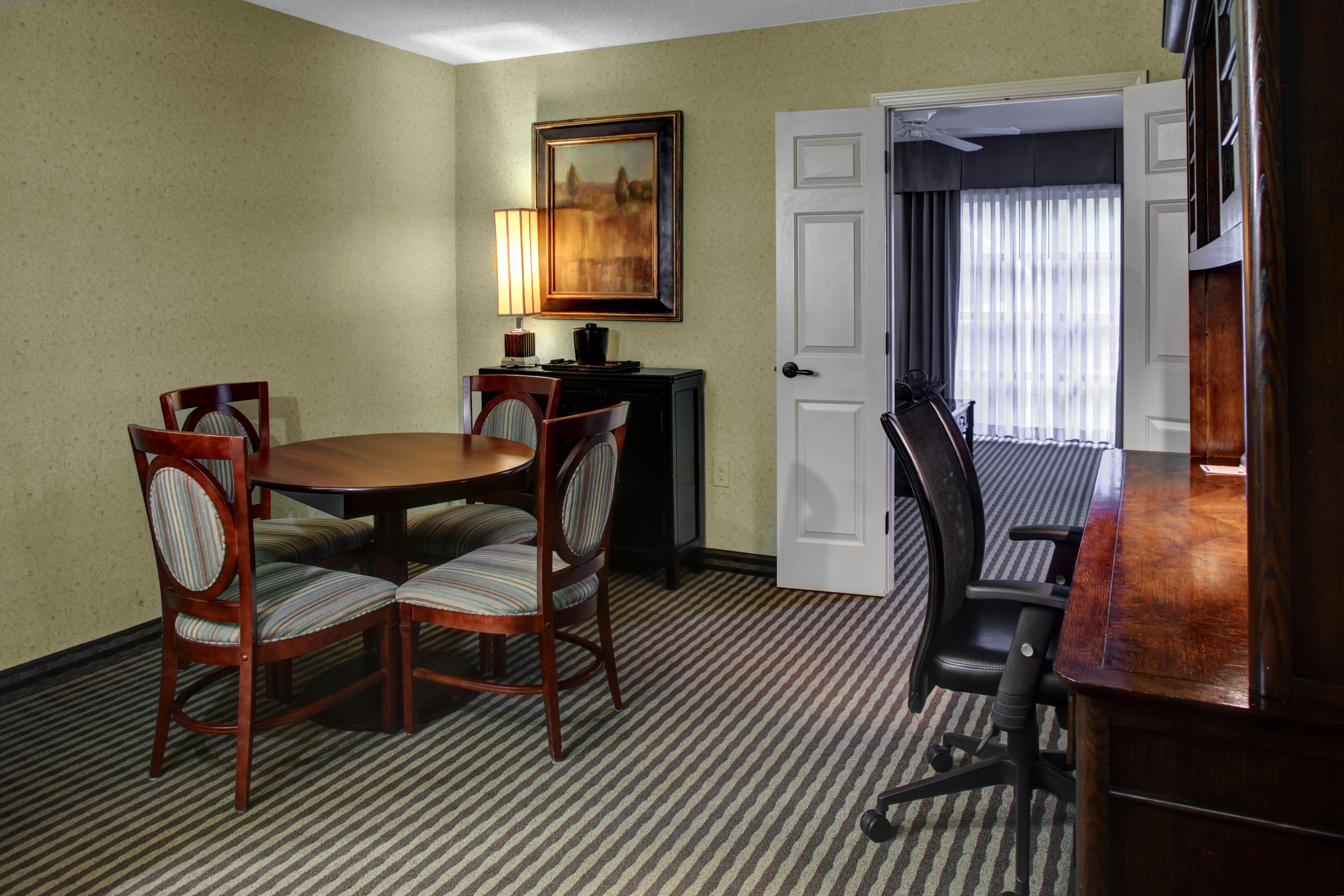 Holiday Inn Express Hotel & Suites Atlanta Buckhead By Ihg Luaran gambar